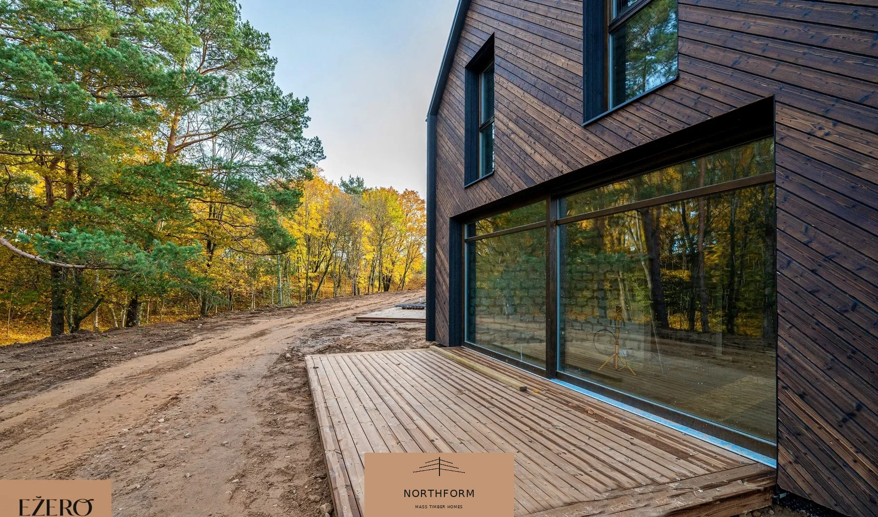 Aspen, Cedar and Summit house kits: Summit living space