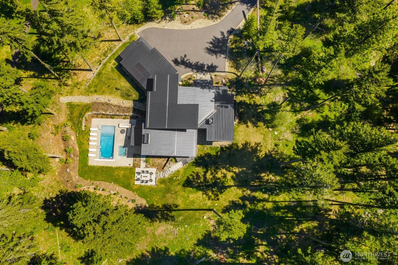 Project gallery: Aerial view of the residence